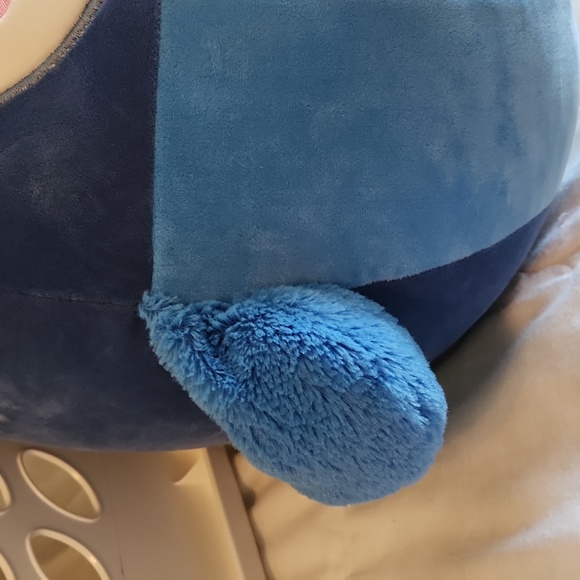 Squishmallow Babs 22 inch - Picture 7 of 9